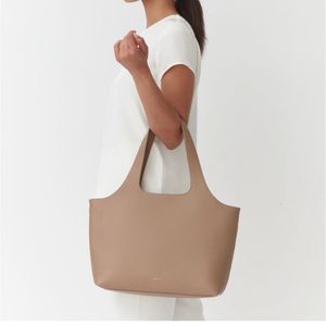 EUC Cuyana System Tote in Cappucino